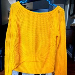 Yellow sweater,size m